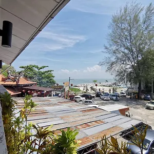 Гостевой дом 8 Boutique By The Sea, Tanjung Tokong